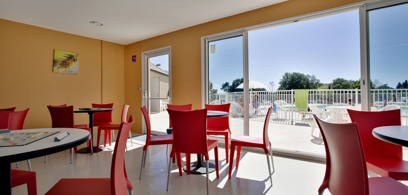 Imagen de los interiores del Hotel Vacanc&eacute;ole &ndash; Le Domaine Du Bosquet. Foto 12