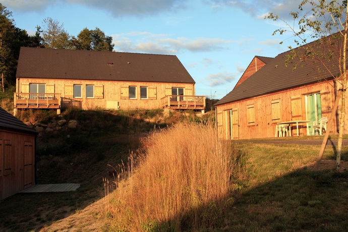 Imagen de los exteriores del Hotel Vacanc&eacute;ole &ndash; Le Domaine Du Bosquet. Foto 11