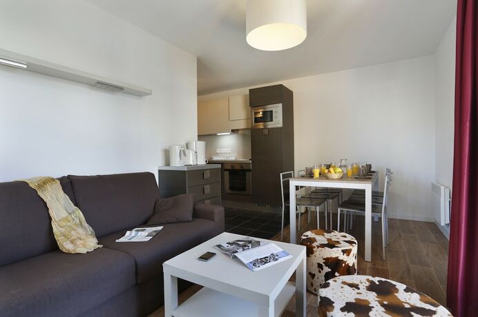 Imagen de la habitación del Hotel Vacanceole - Au Coeur des Ours. Foto 18