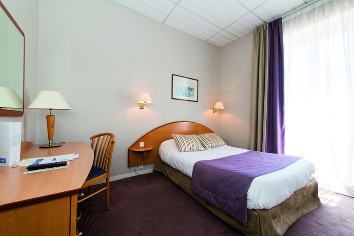 Imagen de la habitación del Hotel Vacances Bleues Le Balmoral. Foto 8