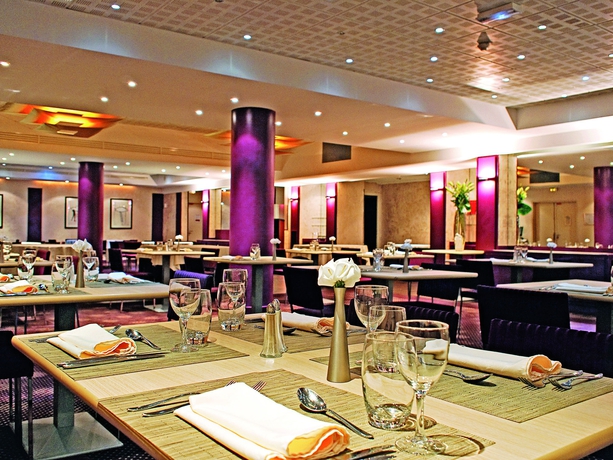 Imagen del bar/restaurante del Hotel Vacances Bleues Villa Modigliani. Foto 2