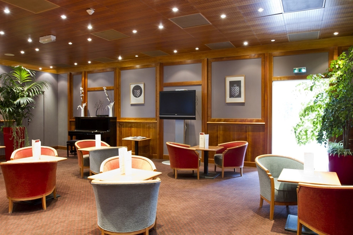 Imagen del bar/restaurante del Hotel Vacances Bleues Villa Modigliani. Foto 6