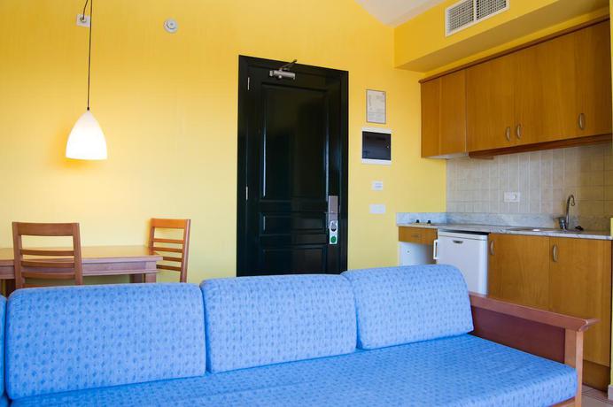 Imagen de la habitación del Hotel Vacances Menorca Resort. Foto 7