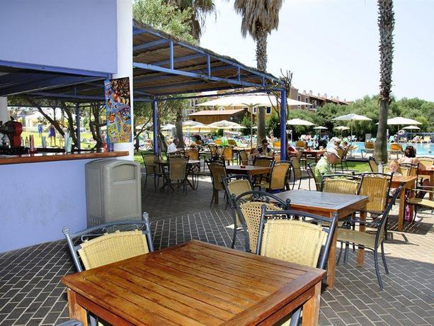 Imagen de los exteriores del Hotel Vacances Menorca Resort. Foto 10