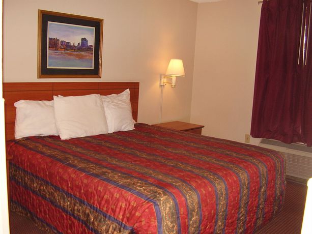 Imagen de la habitación del Hotel Vacation Inn Phoenix. Foto 3