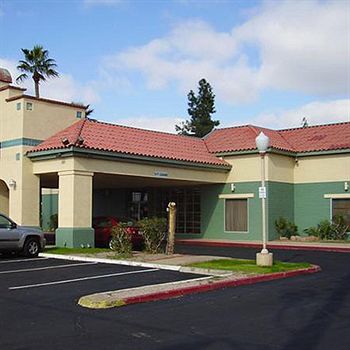 Imagen de la habitación del Hotel Vacation Inn Phoenix. Foto 6