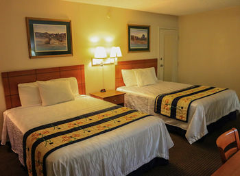 Imagen de la habitación del Hotel Vacation Inn Phoenix. Foto 9