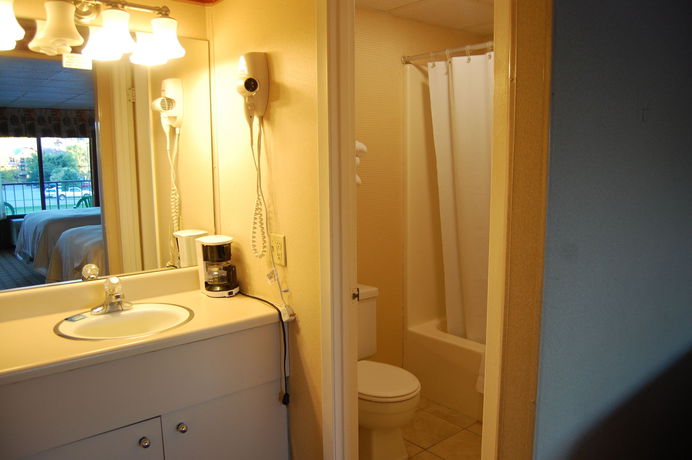 Imagen de la habitación del Hotel Vacation Lodge. Foto 12