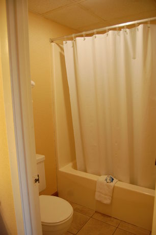 Imagen de la habitación del Hotel Vacation Lodge. Foto 14