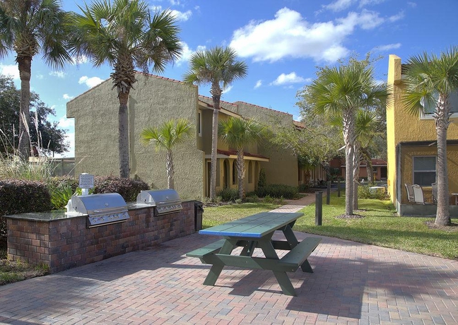 Imagen general del Hotel Vacation Villas At Fantasy World. Foto 7