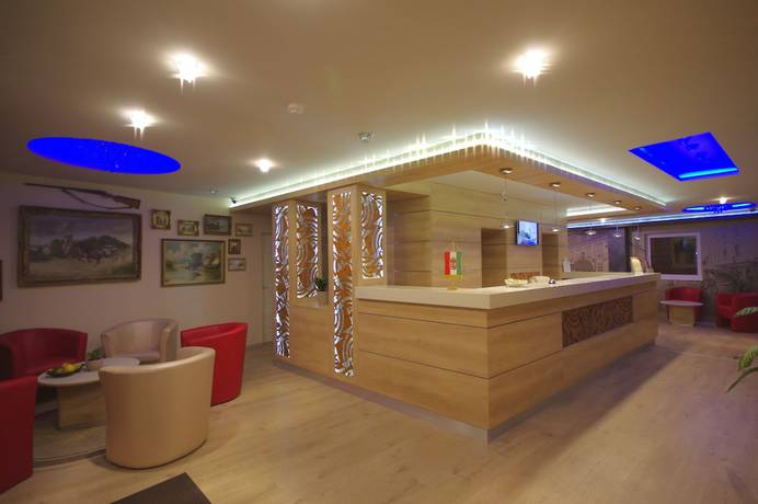 Imagen de los interiores del Hotel Vad&aacute;szk&uuml;rt Superior. Foto 19