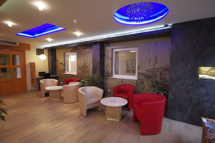 Imagen de los interiores del Hotel Vad&aacute;szk&uuml;rt Superior. Foto 20