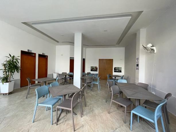 Imagen del bar/restaurante del Hotel Vadamar. Foto 6