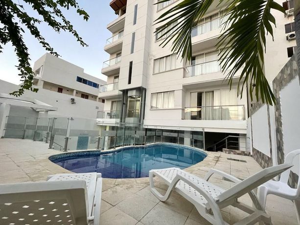 Imagen de la piscina del Hotel Vadamar. Foto 17