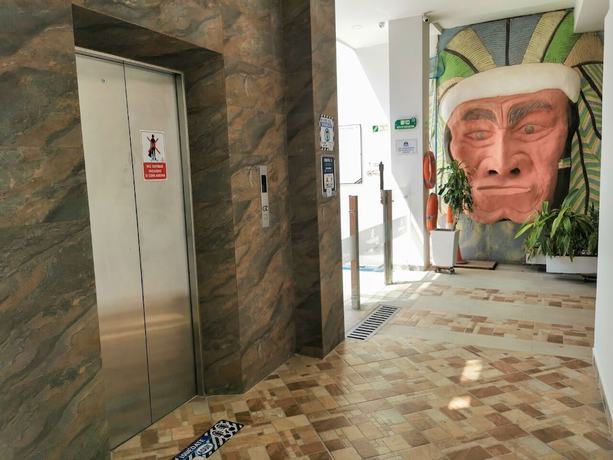 Imagen de los interiores del Hotel Vadamar. Foto 14