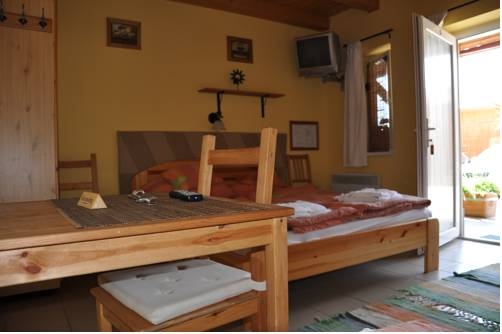Imagen general del Hotel Vadvir&aacute;g Vend&eacute;glő &eacute;s Panzi&oacute;. Foto 2