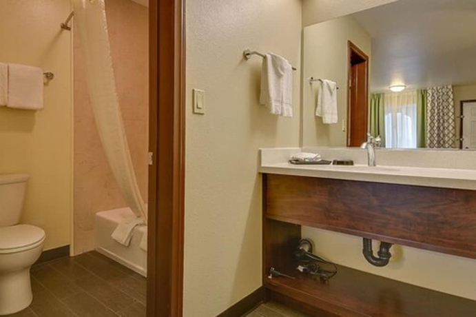 Imagen de la habitación del Hotel Vagabond Inn Bishop. Foto 16