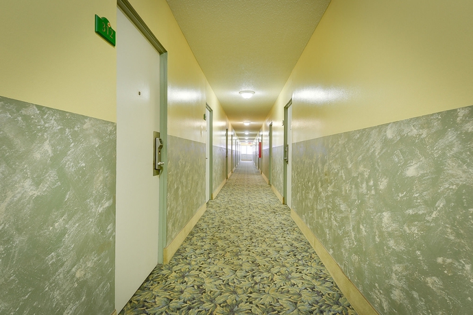 Imagen de los interiores del Hotel Vagabond Inn Convention Center Long Beach. Foto 9