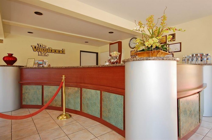 Imagen de los interiores del Hotel Vagabond Inn Convention Center Long Beach. Foto 10