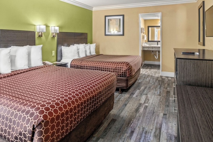 Imagen de la habitación del Hotel Vagabond Inn Costa Mesa. Foto 4