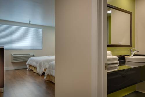 Imagen de la habitación del Hotel Vagabond Inn Executive Bakersfield Downtowner. Foto 9