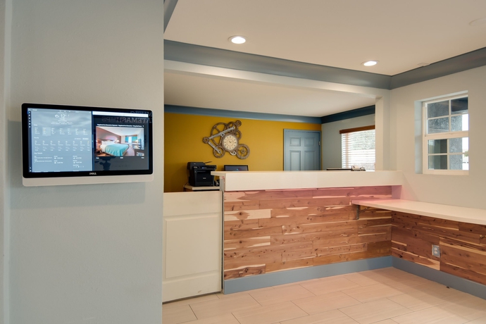 Imagen de los interiores del Hotel Vagabond Inn Executive Hayward. Foto 17