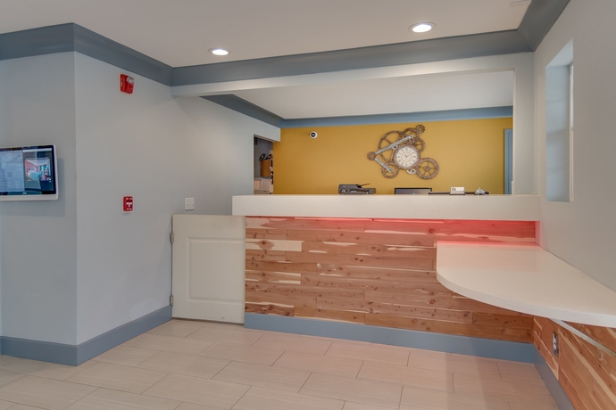 Imagen de los interiores del Hotel Vagabond Inn Executive Hayward. Foto 18