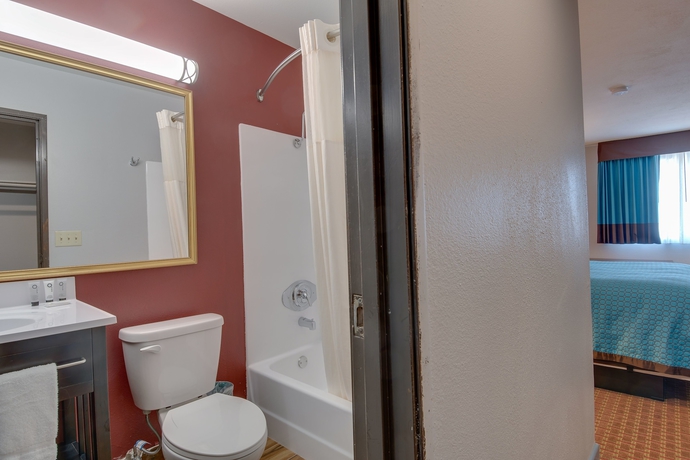 Imagen de la habitación del Hotel Vagabond Inn Executive Hayward. Foto 14