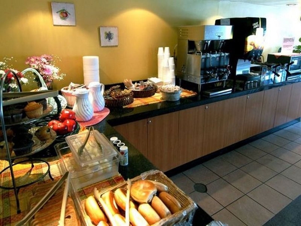 Imagen general del Hotel Vagabond Inn Executive Old Town. Foto 3