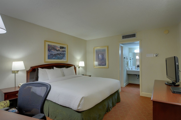 Imagen de la habitación del Hotel Vagabond Inn Executive San Francisco Airport. Foto 11