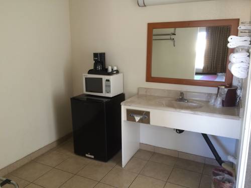 Imagen de la habitación del Hotel Vagabond Inn Hemet. Foto 5