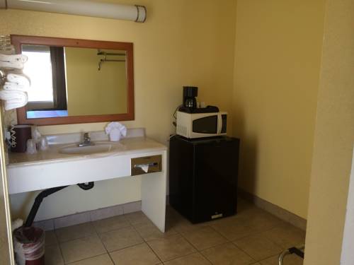 Imagen de la habitación del Hotel Vagabond Inn Hemet. Foto 6