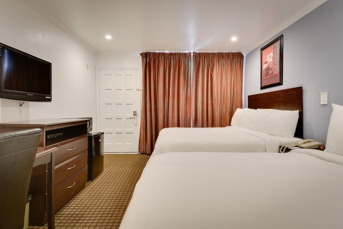 Imagen de la habitación del Hotel Vagabond Inn San Pedro. Foto 5