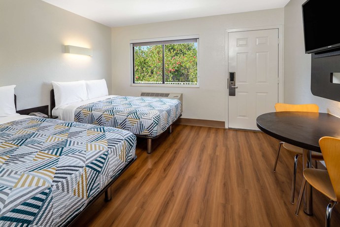Imagen de la habitación del Hotel Vagabond Inn Santa Barbara, CA. Foto 3