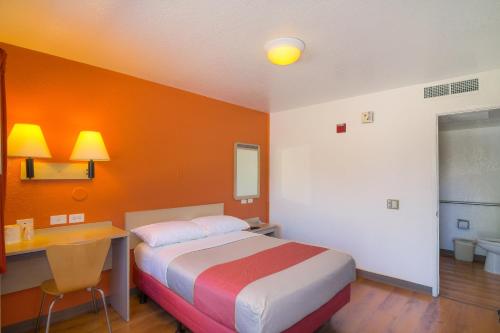 Imagen de la habitación del Hotel Vagabond Inn Sylmar. Foto 7