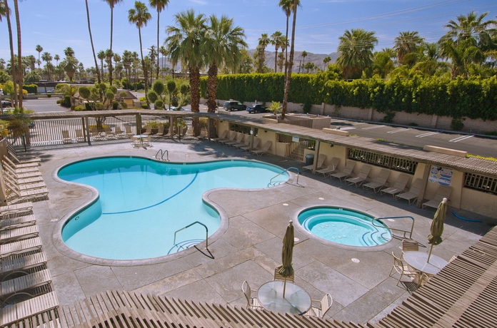 Imagen de la piscina del Hotel Vagabond Motor. Foto 14