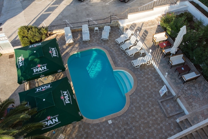 Imagen de la piscina del Hotel Vagabundo. Foto 16
