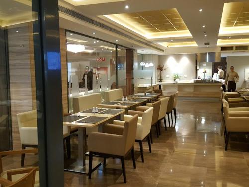 Imagen general del Hotel Vague d\'or. Foto 3