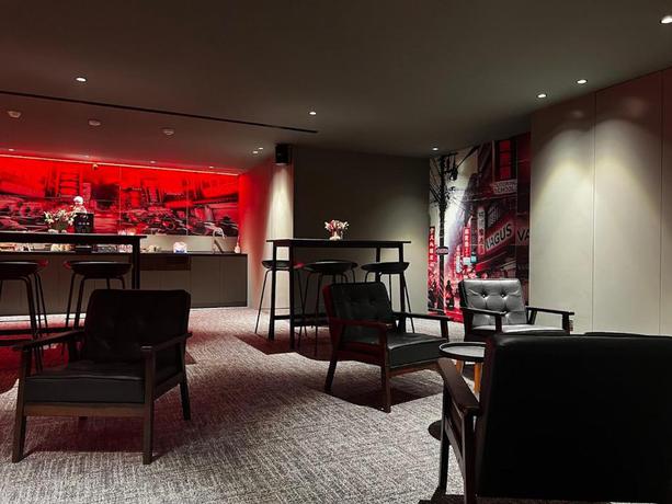 Imagen del bar/restaurante del Hotel Vagus. Foto 6