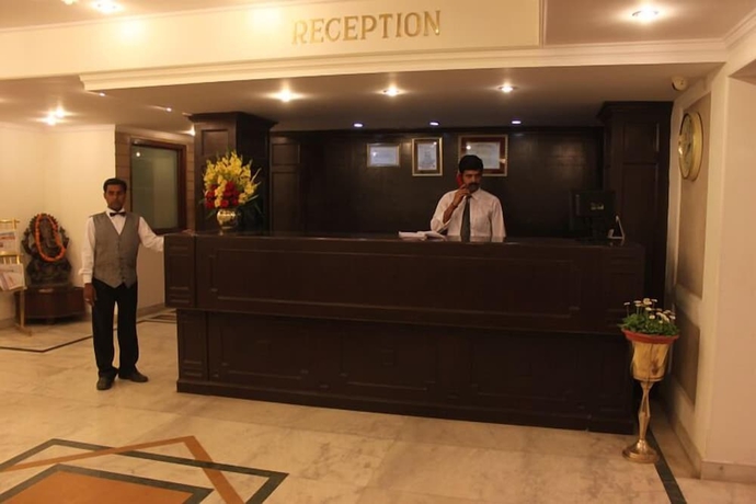 Imagen de los interiores del Hotel Vaibhav. Foto 17