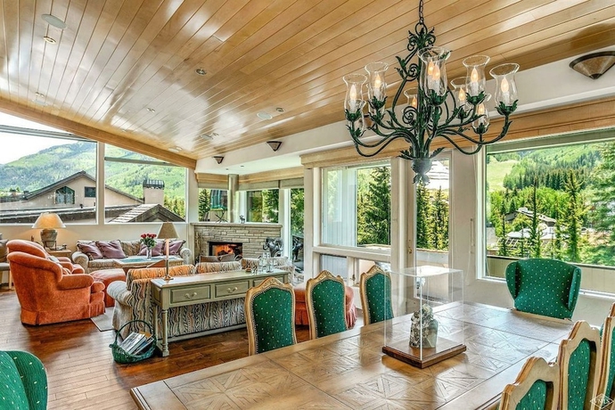 Imagen de la habitación del Hotel Vail's Mountain Haus. Foto 5