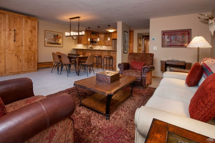 Imagen de la habitación del Hotel Vail's Mountain Haus. Foto 10