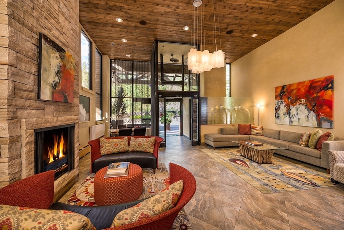 Imagen de los interiores del Hotel Vail's Mountain Haus. Foto 18
