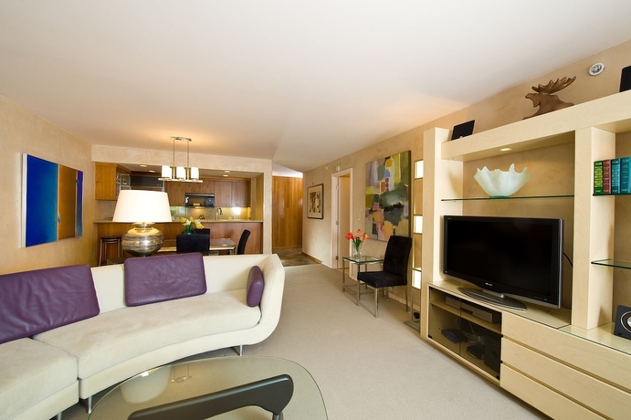 Imagen de la habitación del Hotel Vail's Mountain Haus. Foto 16