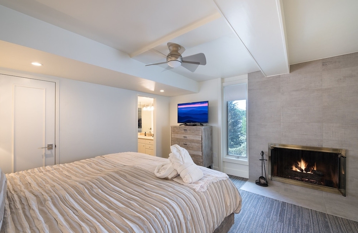 Imagen de la habitación del Hotel Vail's Mountain Haus. Foto 17