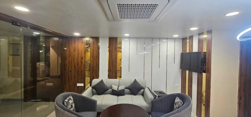 Imagen de los interiores del Hotel Vaishno Bliss. Foto 12