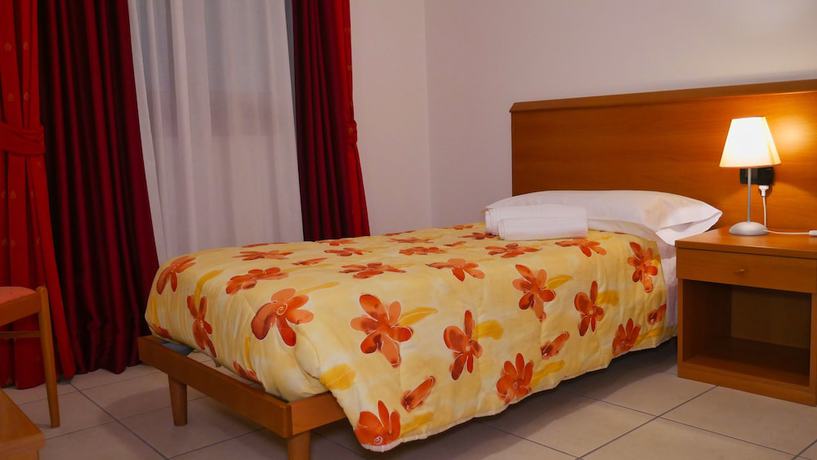 Imagen de la habitación del Hotel Vajont. Foto 1