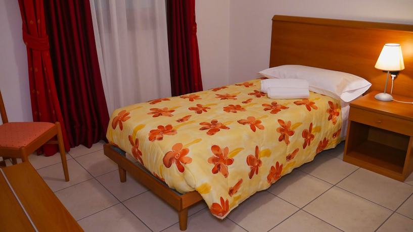 Imagen de la habitación del Hotel Vajont. Foto 5