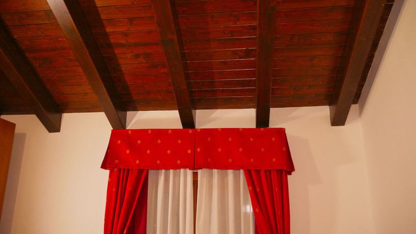Imagen de la habitación del Hotel Vajont. Foto 9