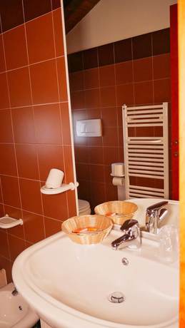 Imagen de la habitación del Hotel Vajont. Foto 15